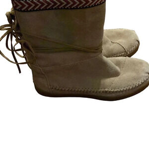Toms Womens size 6 Nepal Winter Boots Tan  Lace Up Faux Fur Lined Leather